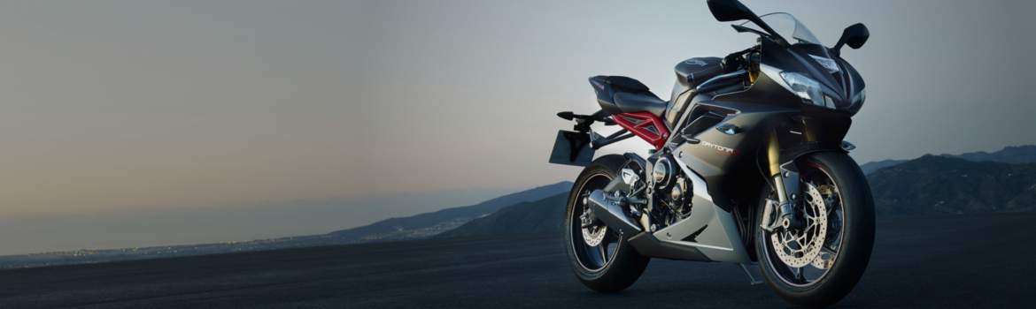 2015 triumph daytona 675r, About us header